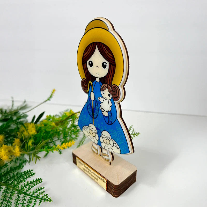 Virgen de La Divina Pastora en Madera con detalles en resina